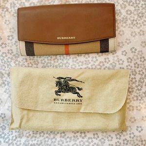 NEW Burberry Signature wallet